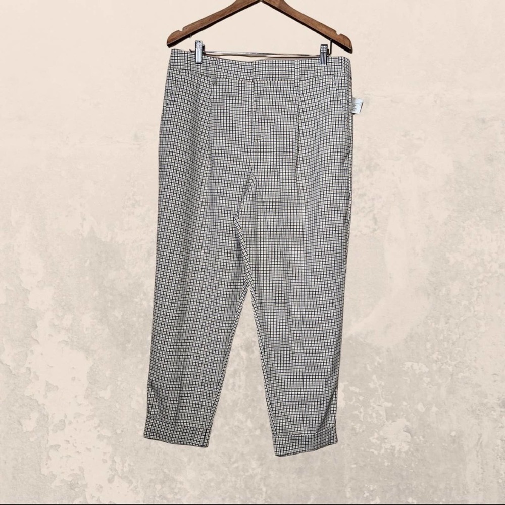 Banana republic black, white, tan plaid pants size 14